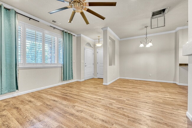 Building Photo - $2,699 - 2 Bed, 2.5 Bath Condo in Centenni...