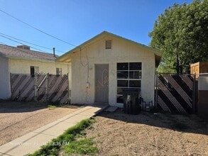 Building Photo - 2177 Kingman Ave
