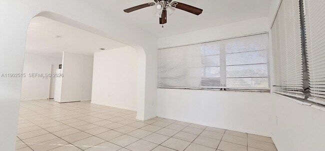 Building Photo - 2781 NW 13th Ct