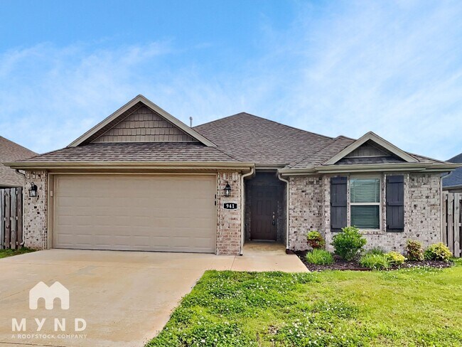 Building Photo - 941 Lakeview Dr