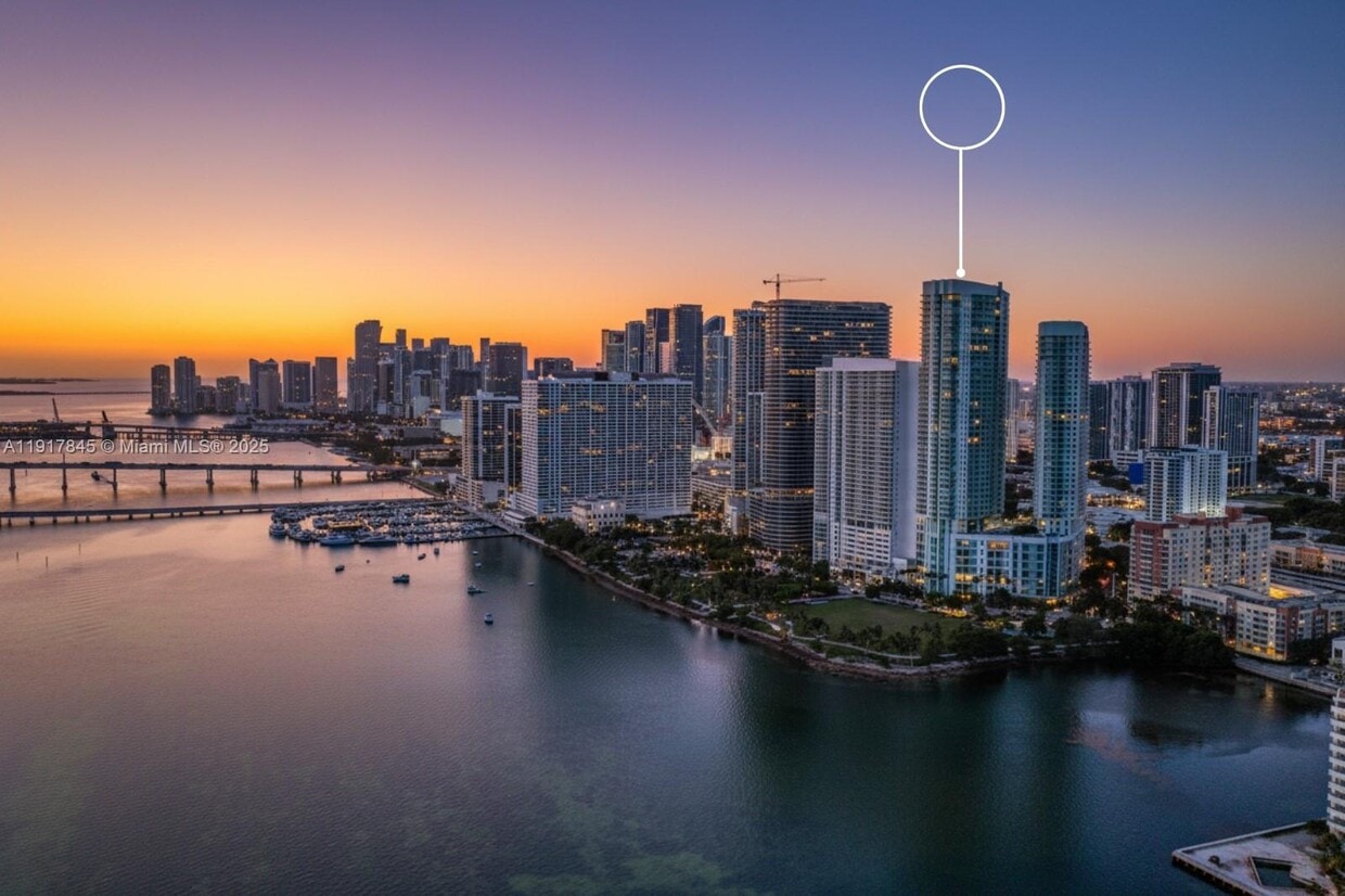 Foto principal - 1900 N Bayshore Dr