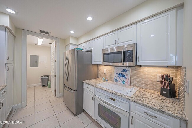 Foto del edificio - 4620 Riverwalk Village Ct