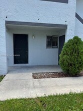 Building Photo - 153 Lakeview Dr