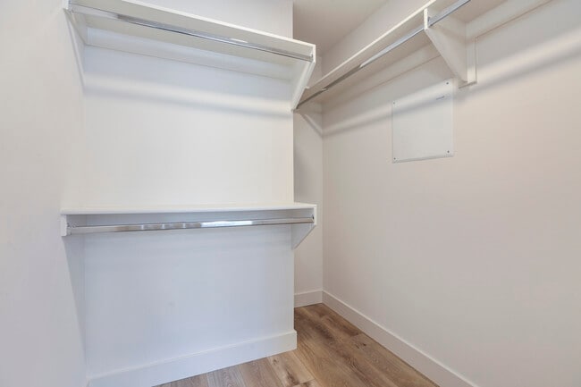 Foto del edificio - 740 S Ridgeley Dr