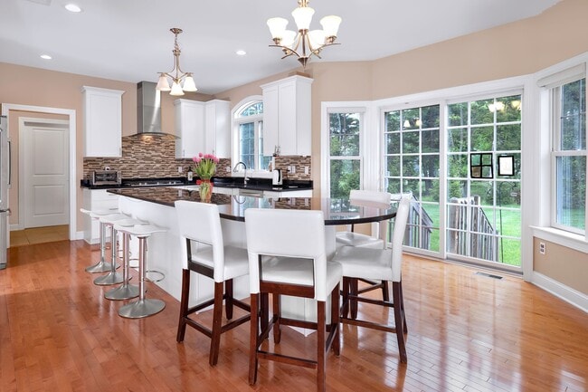 Building Photo - 22 Liam Pl