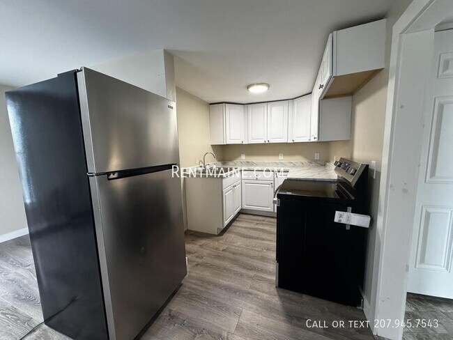 Foto del edificio - 7 Bennett Ave