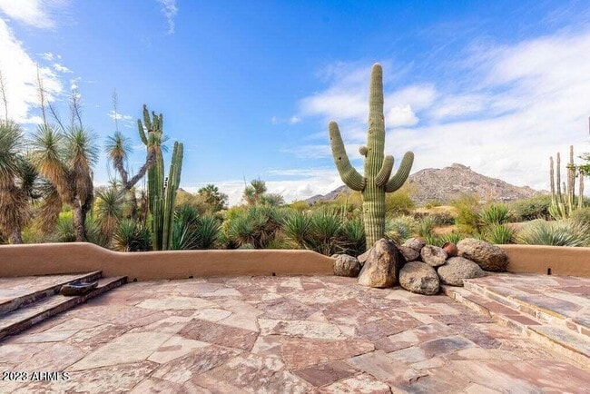 Building Photo - 1607 N Quartz Valley Ct