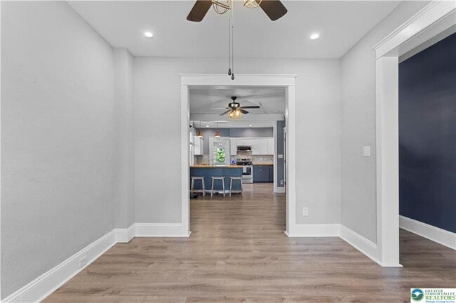 Building Photo - 413 Woodlawn Ave