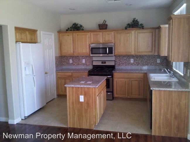 Building Photo - 4 br, 2.5 bath House - 6080 Amazing Grace Ct.