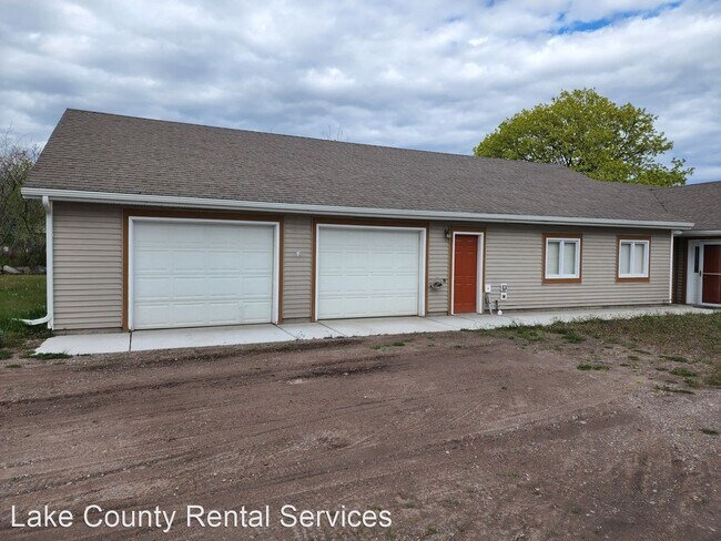 Building Photo - 3 br, 2 bath House - 1007 Hillside Rd