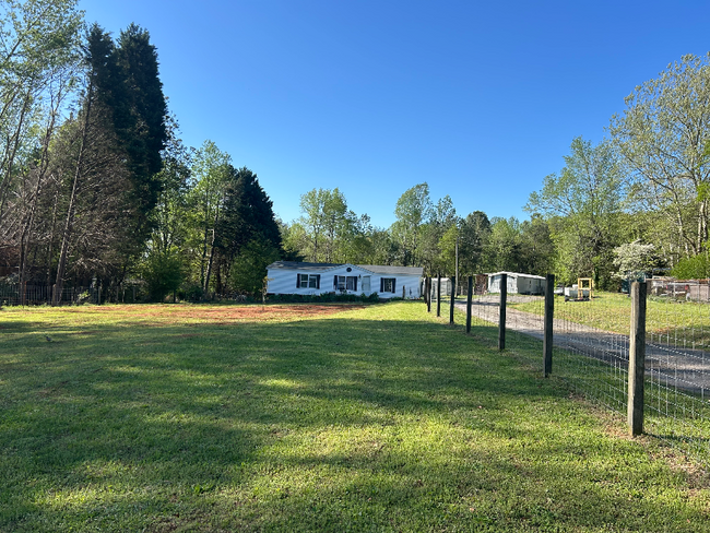 Building Photo - 103 Boyd Dr
