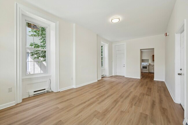 Foto del edificio - 109 W Queen Ln