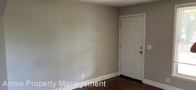 Building Photo - 2 br, 1 bath House - 2716 B Donna Hill Dr