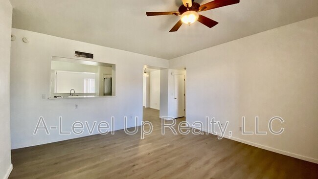 Building Photo - 387 W Mossman St