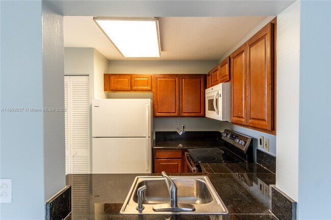 Foto del edificio - 14913 SW 104th St