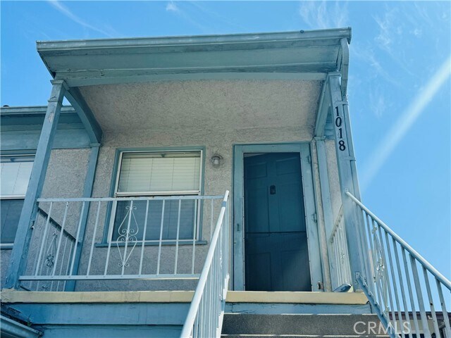 Foto del edificio - 1018 E Wilson Ave