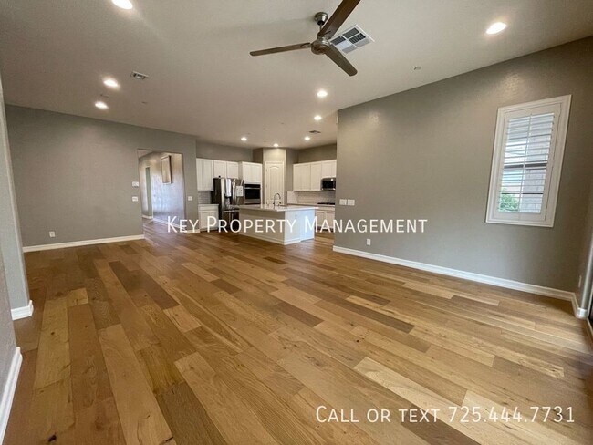 Building Photo - 13 Bobado Ln