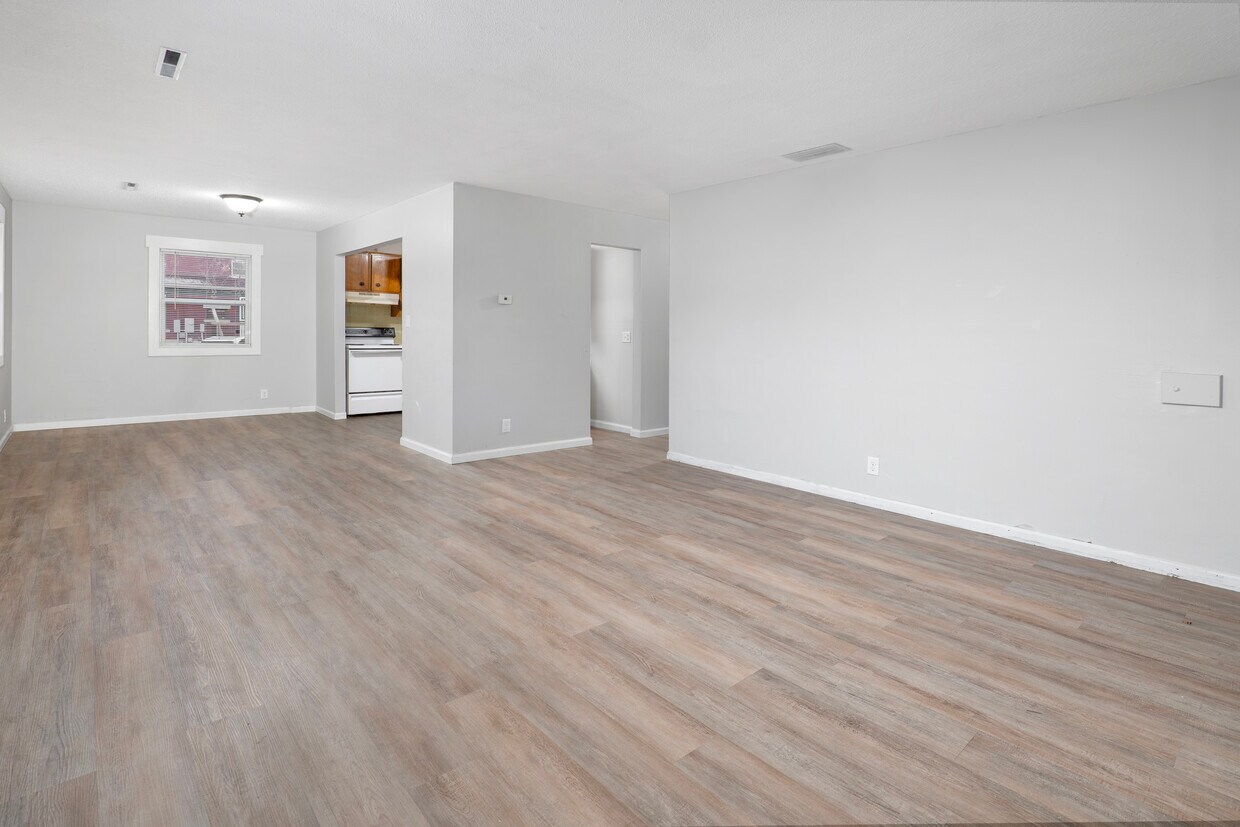 600 S Missouri Ave, Sedalia, MO 65301 Apartments in Sedalia, MO