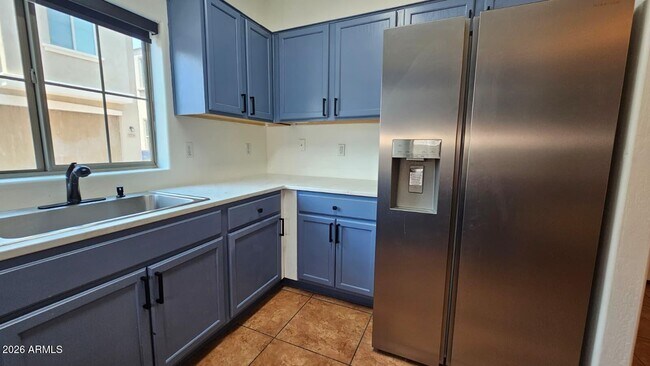 Building Photo - 17716 W Mandalay Ln