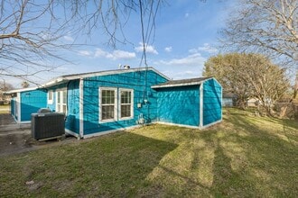 105 Pompano Ave