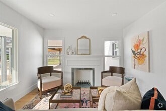 Building Photo - 21 Margranita Crescent