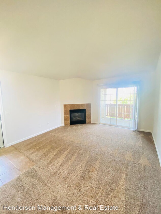 Primary Photo - 2 br, 2 bath House - 1301 Lake Circle #10F
