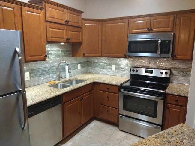 Building Photo - 1409 Villa Capri Cir