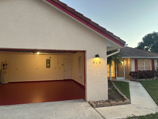 Foto del edificio - 914 SW Cecil Ln