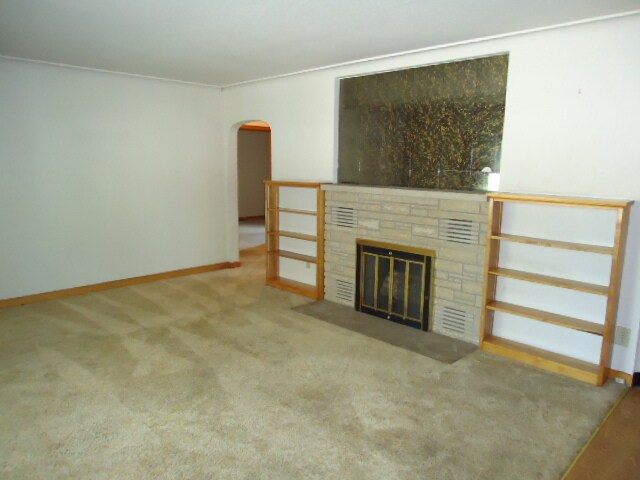 Building Photo - 1003 9th St S
