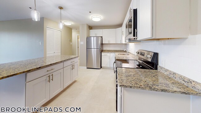 Foto del edificio - 1111 Beacon St