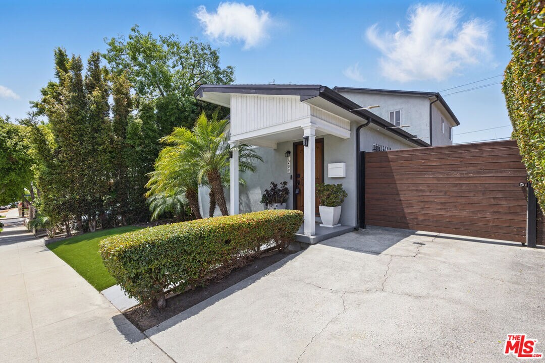 Foto principal - 1209 Forest St