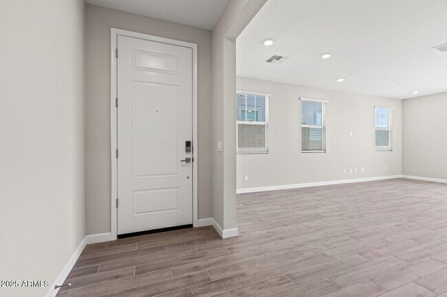 Foto del edificio - 21047 N 58th Way