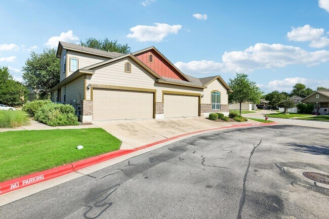 Foto del edificio - 711 Rolling Oak Dr