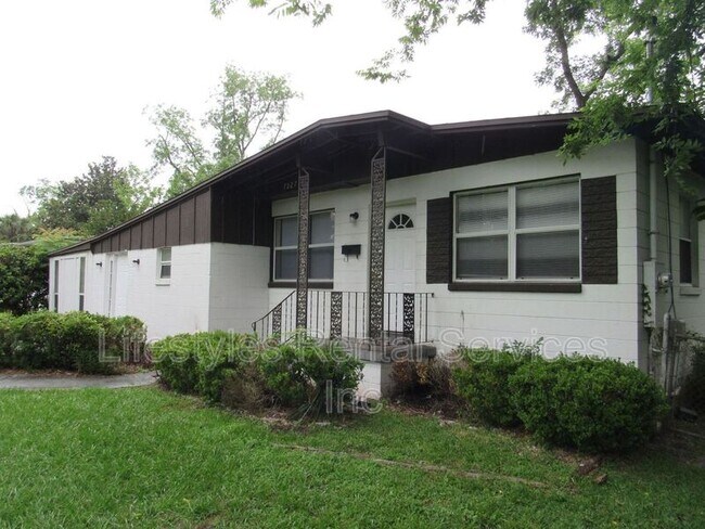 Building Photo - 7227 Richardson Rd