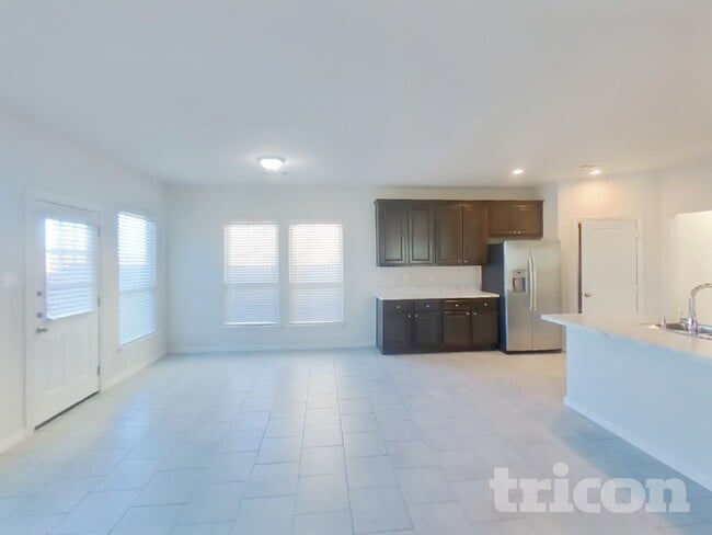 Building Photo - 332 Marble Creek Dr