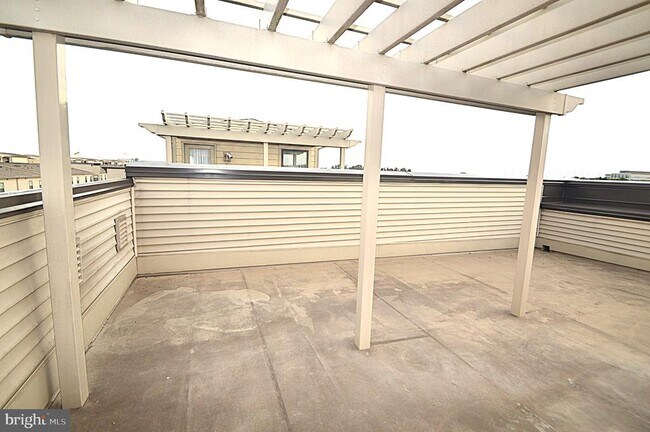 Foto del edificio - 44878 Tiverton Sq