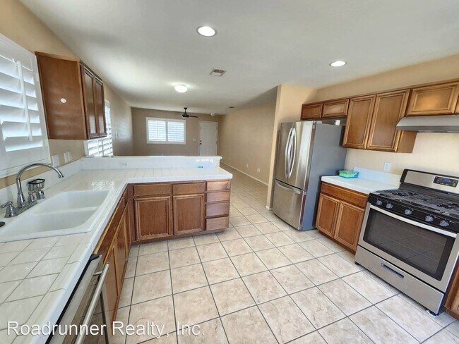 Foto del edificio - 3 br, 2 bath House - 6003 Mimosa Ave