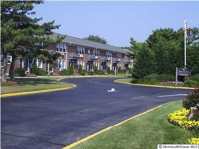 Primary Photo - 310 Maryland Ave