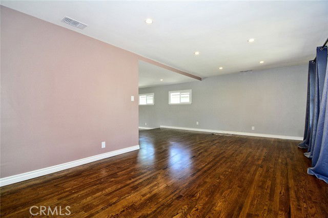 Foto del edificio - 6531 Hanna Ave