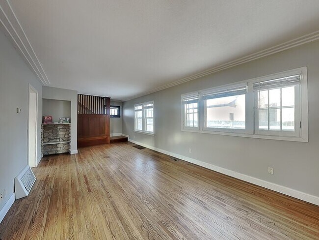 Foto del edificio - 3610 Oakdale Ave N