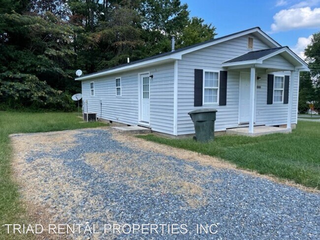 Foto del edificio - 2 br, 2 bath House - 1000 BREEZEWAY CT
