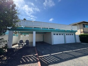 Building Photo - 2593-2595 Bayshore Ave