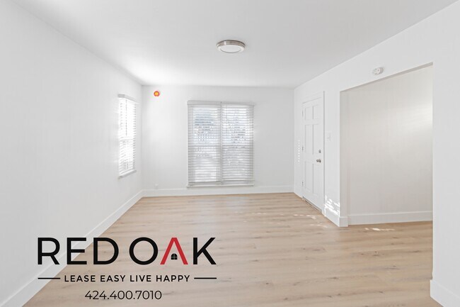 Foto del edificio - ~$200 OFF Each Month~ Cozy, Sun-Drenched O...