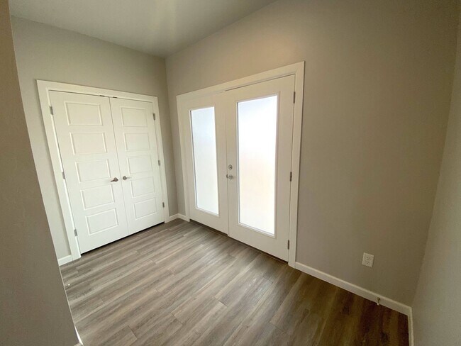 Foto del edificio - Modern Living with Prime Location!