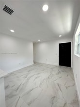 Building Photo - 1445 NW 34th St