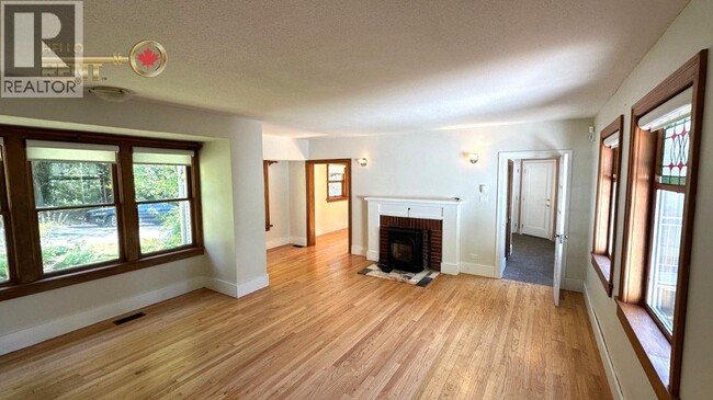 Building Photo - 3009 St Andrews Ave