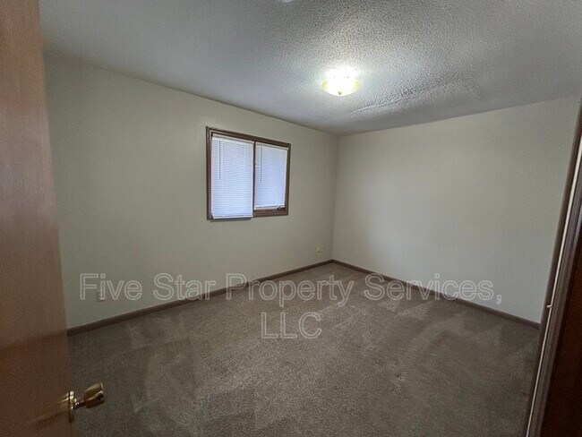 Foto del edificio - 1222 W Monroe St
