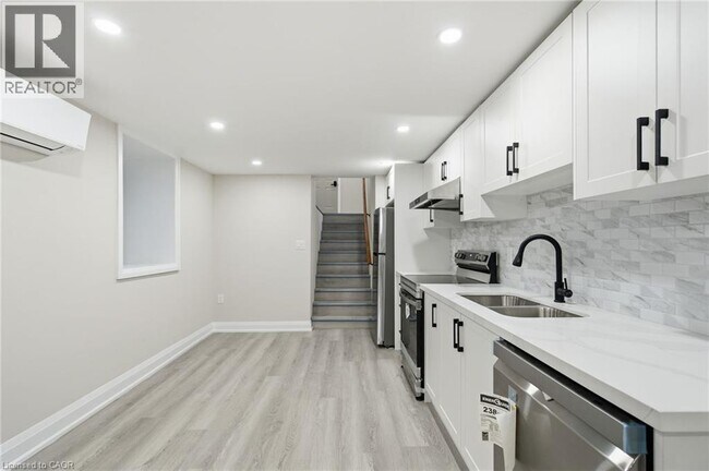 Photo du bâtiment - 489 Cannon St E