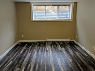 Photo du bâtiment - 1606-1688 88 Ave