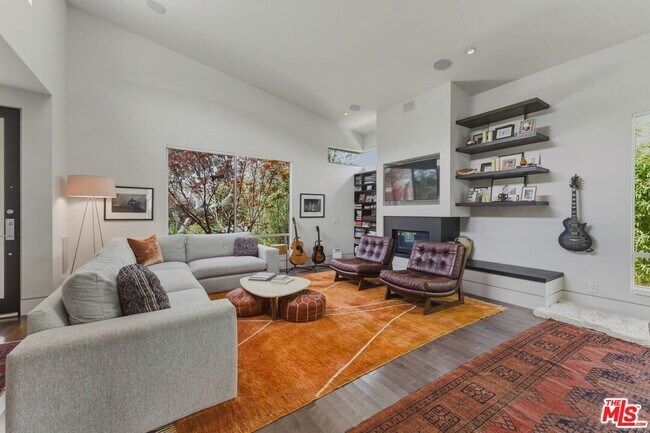 Foto del edificio - 12706 Stanwood Dr